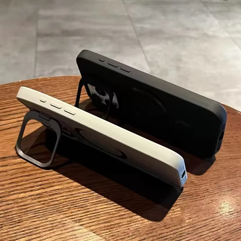 新しいキックスタンド付きマグセーフ対応iPhoneケース i - Kickstand Adjustable のレビューと価格